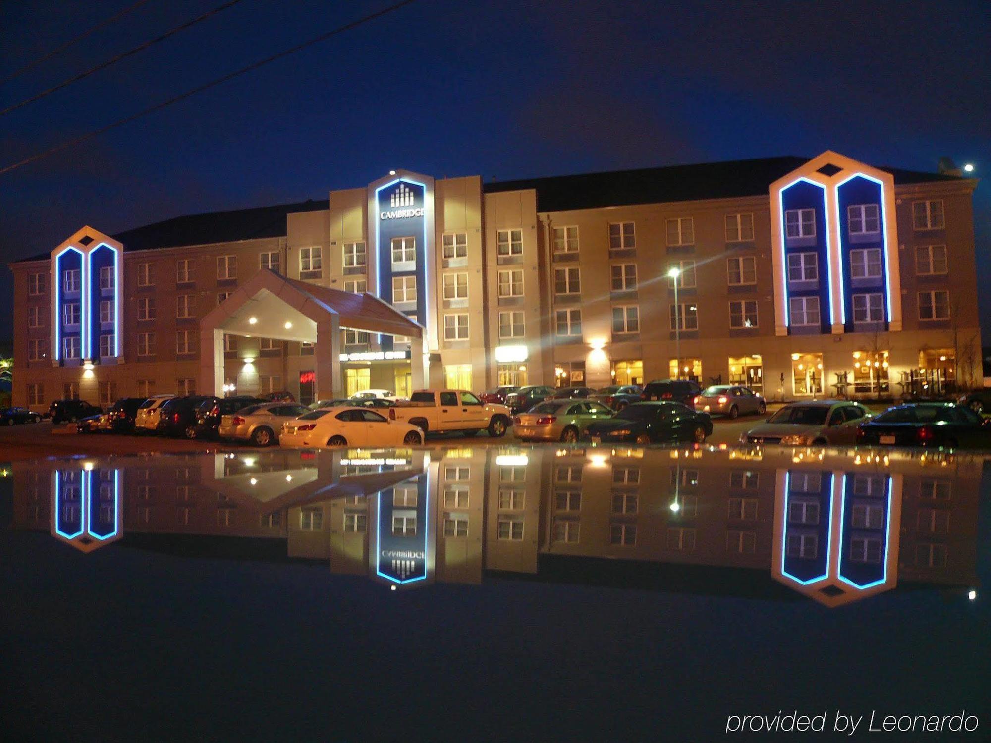 Cambridge Hotel And Conference Centre Exteriér fotografie